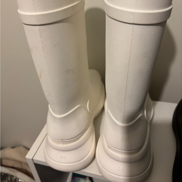 White balenciaga crocs - Picture 2 of 3